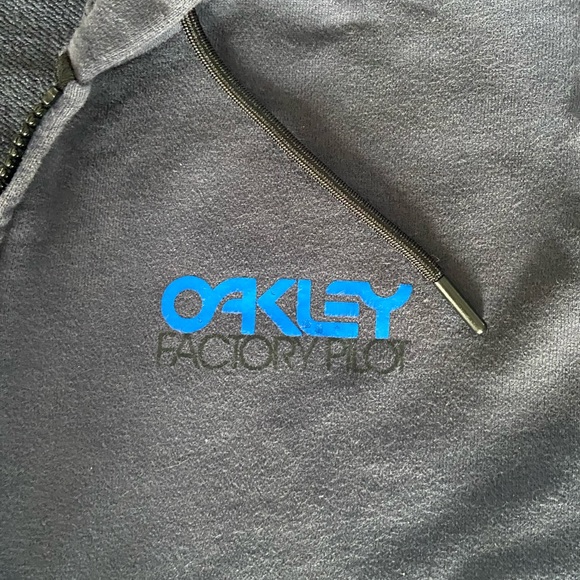 Men’s OAKLEY full zip hoodie - Picture 3 of 5